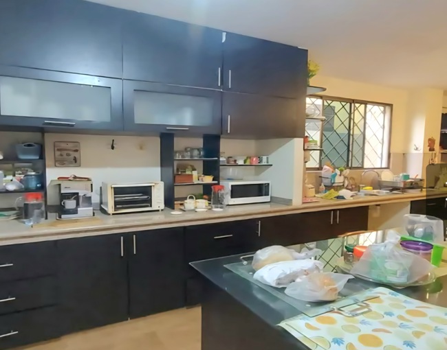 VENTA DE CASA PORTON DE LAS LOMAS | Guayaquil, Lomas de Urdesa