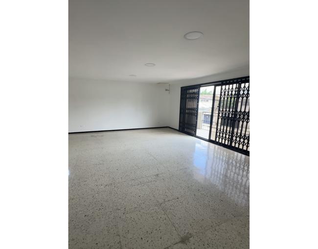 ALQUILO DEPARTAMENTO USO DE SUELO COMERCIAL EN ALBATROS | Guayaquil,  