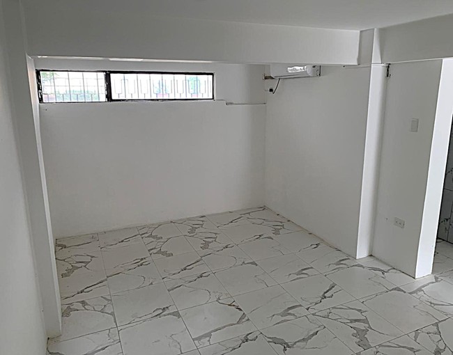 ALQUILO DEPARTAMENTO SIN AMOBLAR EN COLINAS DE LOS CEIBOS  | Guayaquil, Los Ceibos